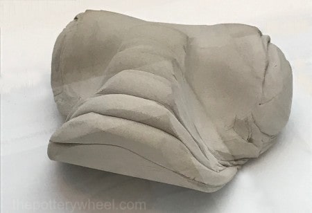 How to prepare clay for pottery