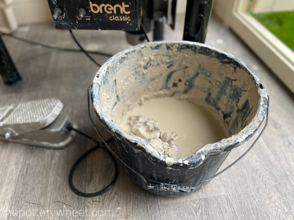 clay reclaim bucket