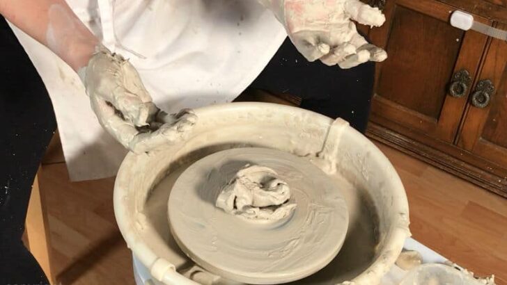 Five reasons to join a pottery class – Keeeps