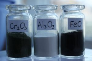 the difference between stains and oxides in pottery