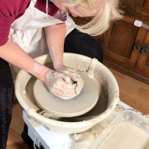 12 Top Tips To Start A Pottery Hobby – A Beginners Guide