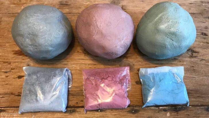 How to Make Colored Clay – 3 Easy Methods with Images
