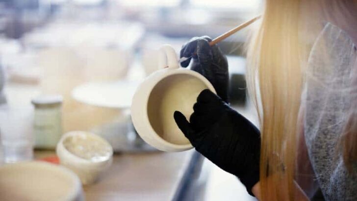 How Long Should Glaze Dry Before Firing? Drying Glaze