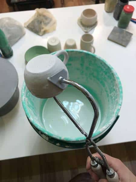 how long should pottery glaze dry