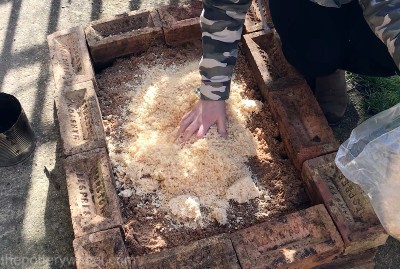 preparing the sawdust