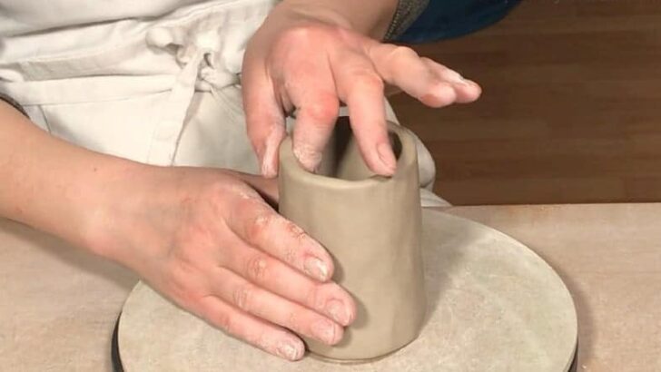 Pinch Pot Artists – 12 Potters Using the Pinching Technique