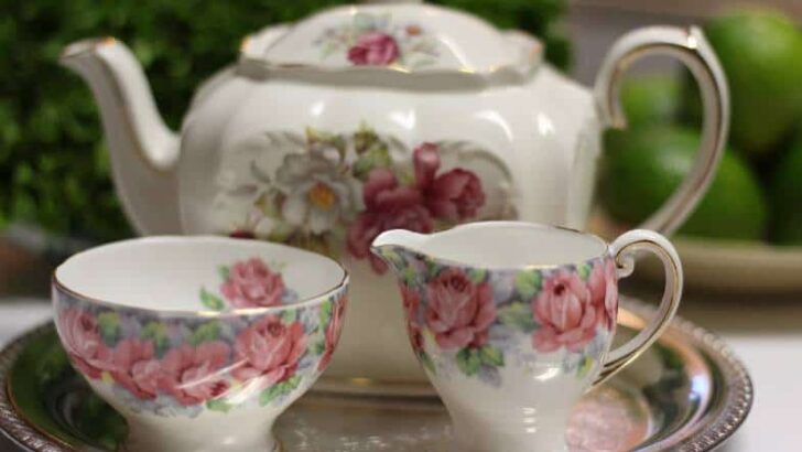 Fine China Vs Bone China – What Exactly is the Difference?
