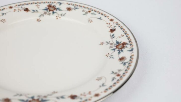 Is Bone China Microwave Safe? – Will it Survive the Zaps?