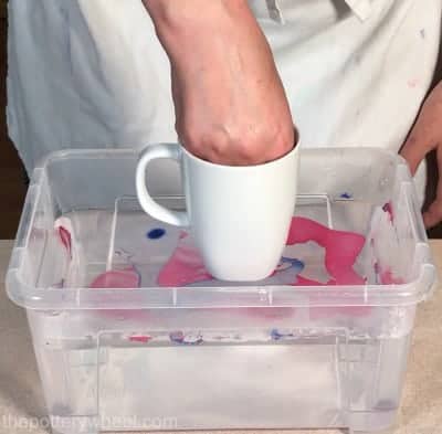 painting mugs with nail polish