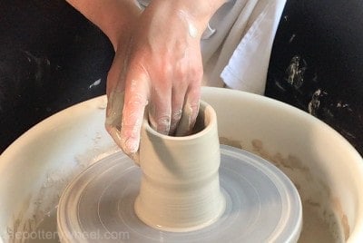 CERAMIC HEARTS MUG ON WHEEL TECHNIQUE