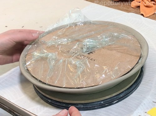 The hump mold is placed back into plate