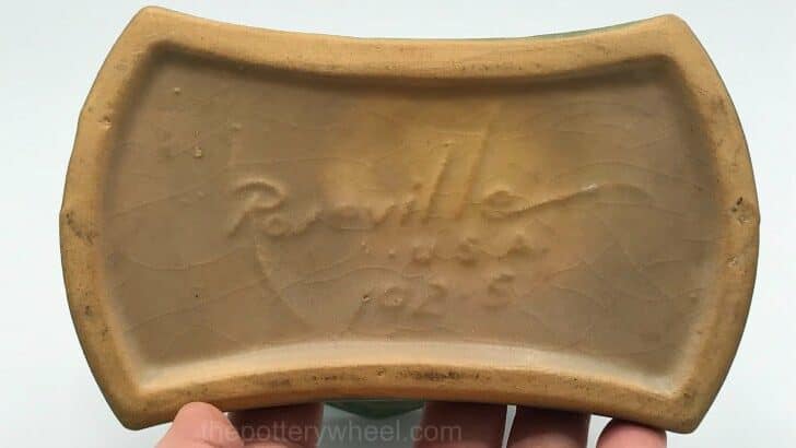 How to identify Roseville pottery