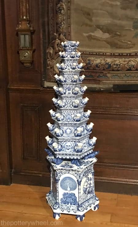 the history of Delft pottery