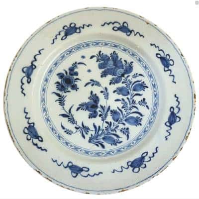 Delft pottery plate
