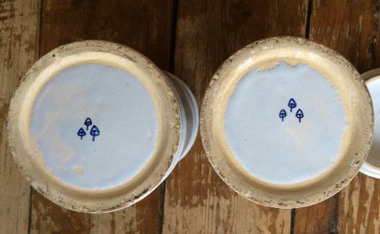 how to identify Delft pottery