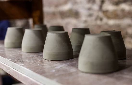 clay pots drying out before slip and score