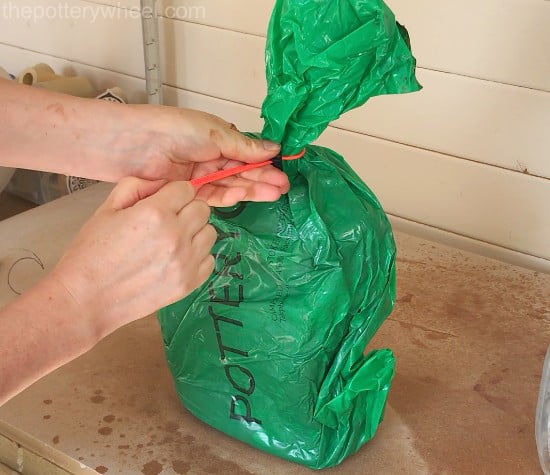 sealing bag to store the clay