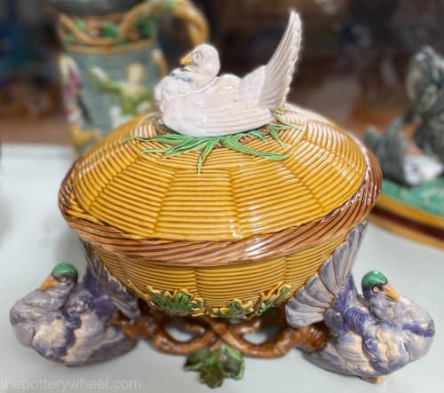 Lead glaze majolica pottery by Minton