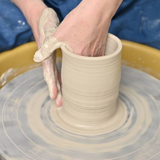 wheel throwing pottery