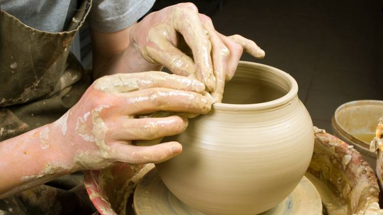 5 Ways to Protect Your Nails When Making Pottery