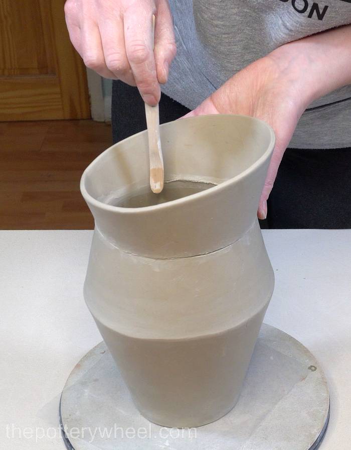 Blending the rim onto the jug