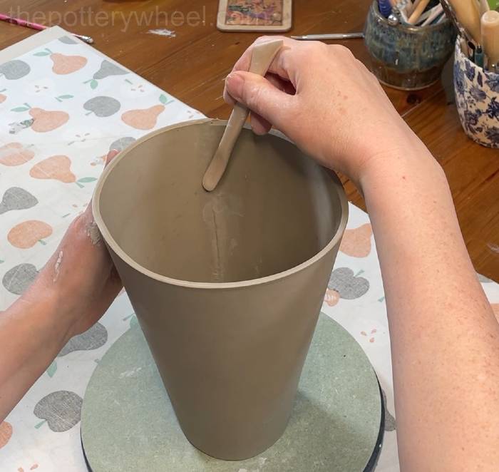 blending the inside of the vase