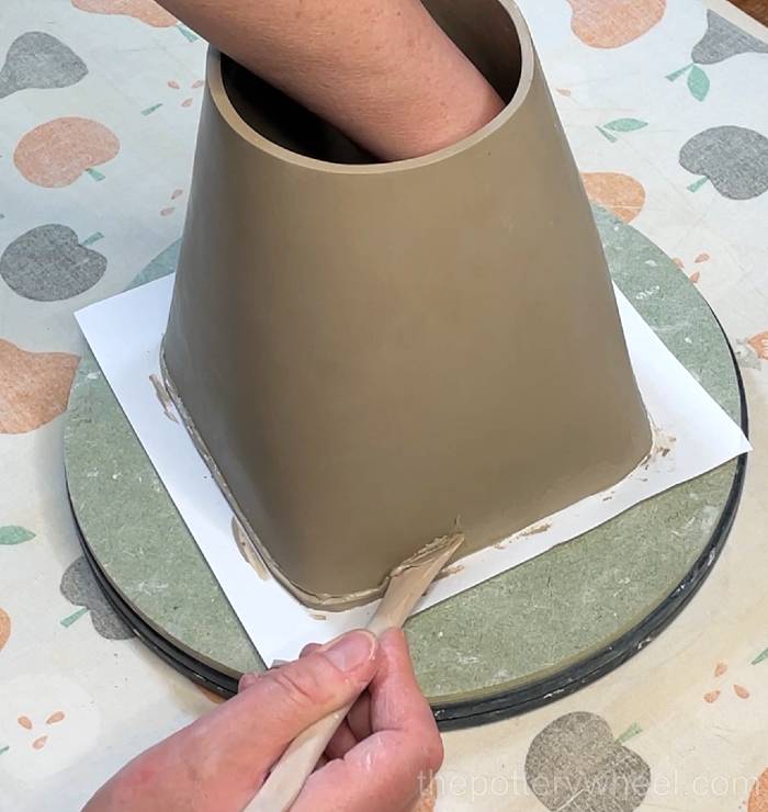 Blending the bottom of the square-based teapot on