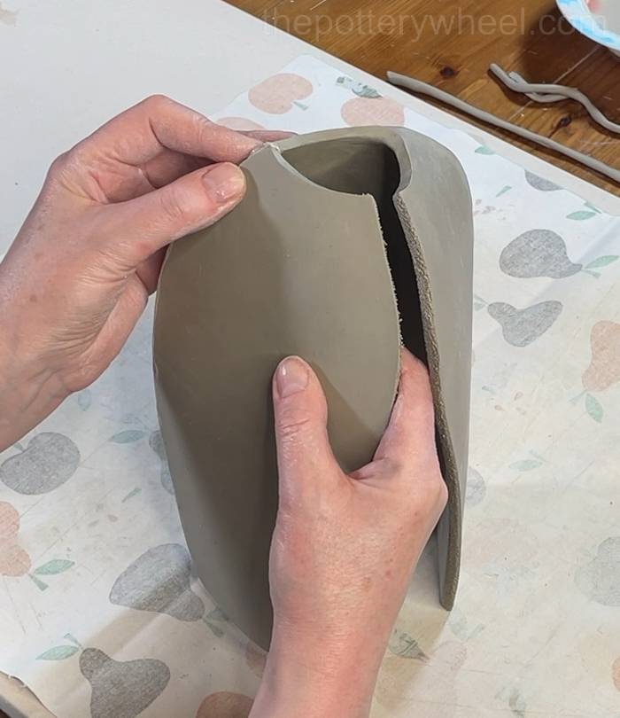 Attaching the third side to the petal-shaped vase