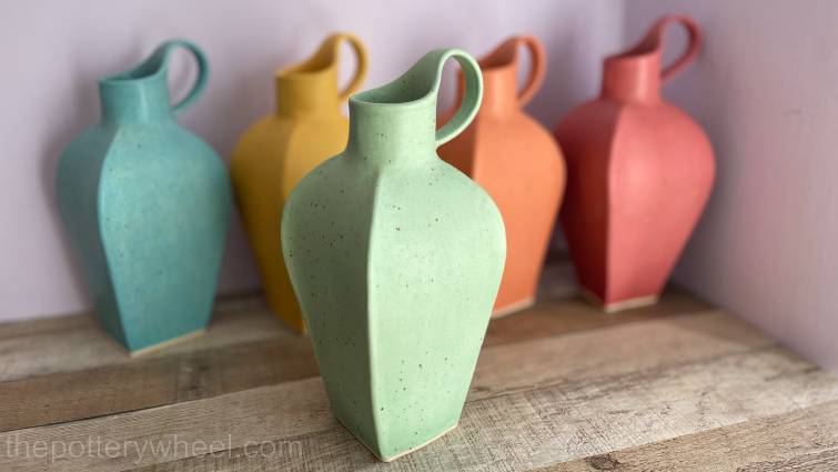 Petal-shaped vase